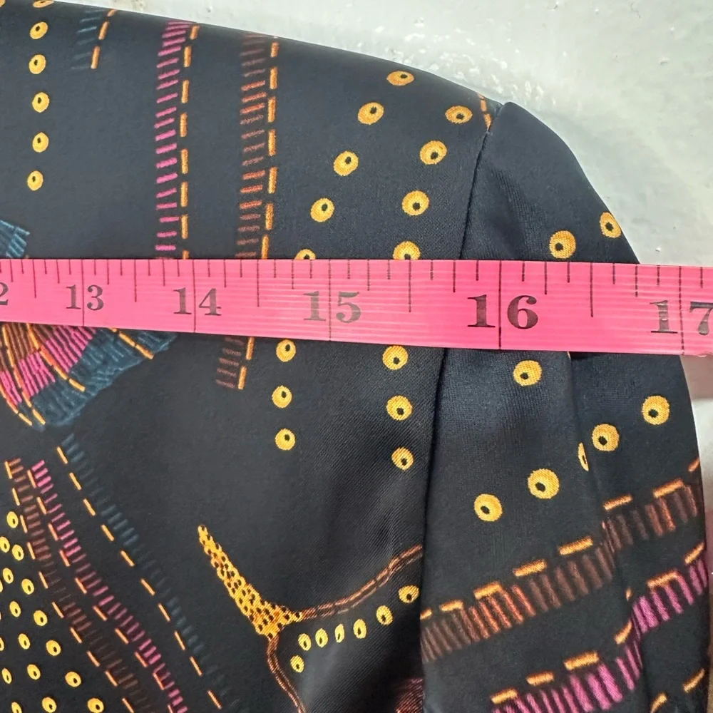 House of Harlow 1960 Elegant Black and Gold Blazer